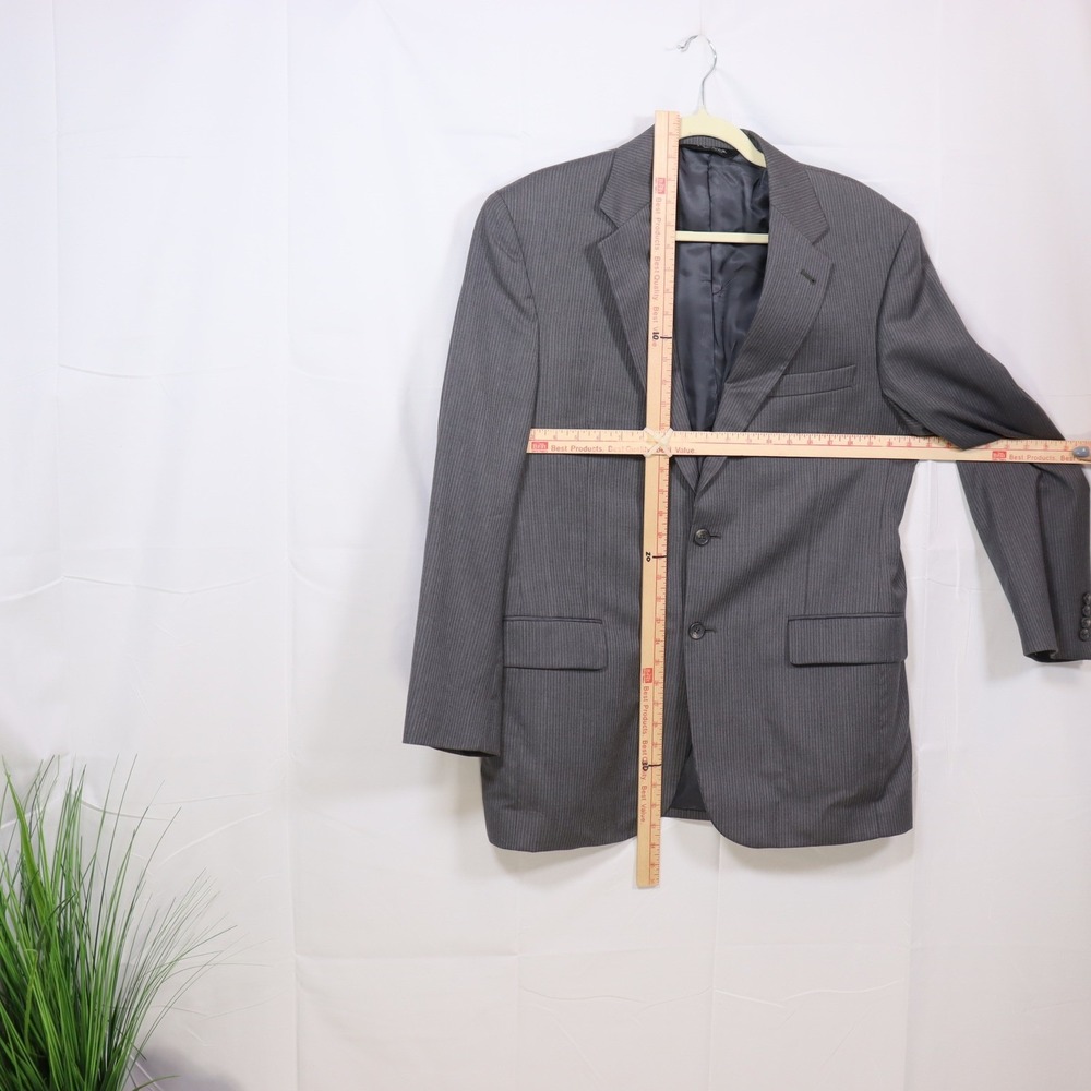 Jos A. Bank Pinstripe Suit Set 40R 36 Gray Mens - BLAZER ONLY PRICE - Picture 3 of 6